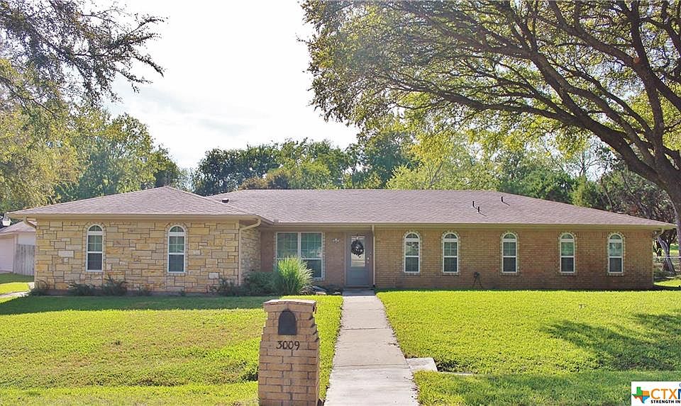 1st image of 3009 Willowwood Dr