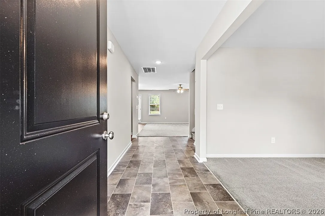 4 bed, 2.5 bath, 2200 sqft, $2,250 — Photo 3