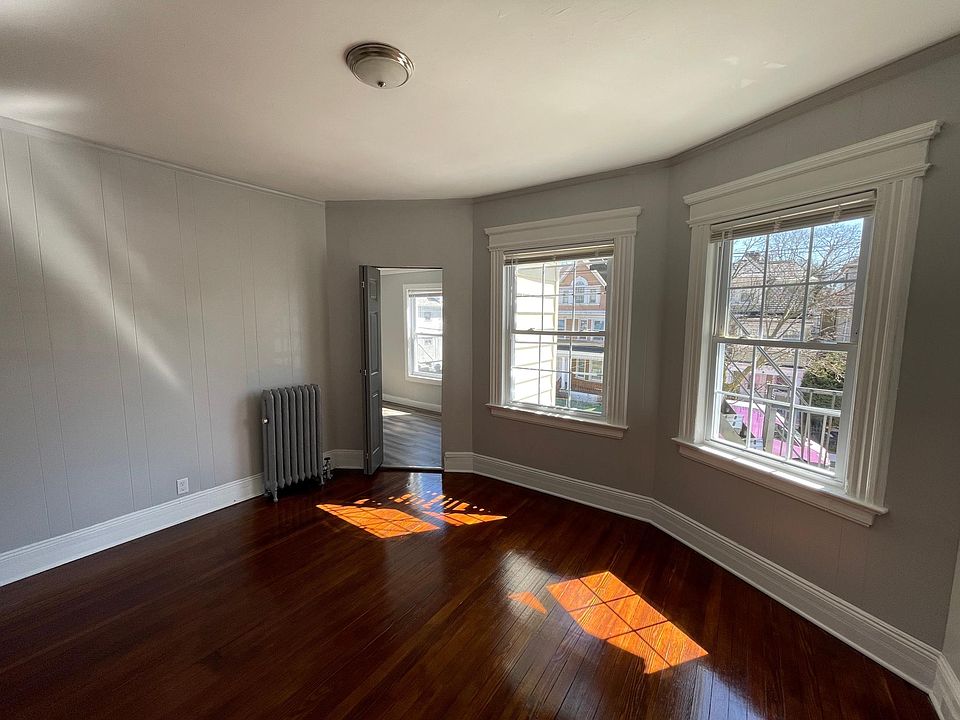 1st image of 217 N Center St Floor 2