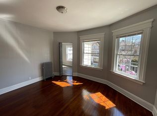 217 N Center St FLOOR 2, Orange, NJ 07050