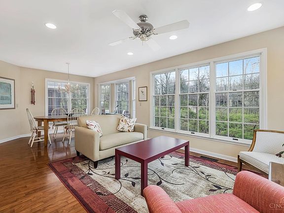 5th image of 20 Fox Run Cir