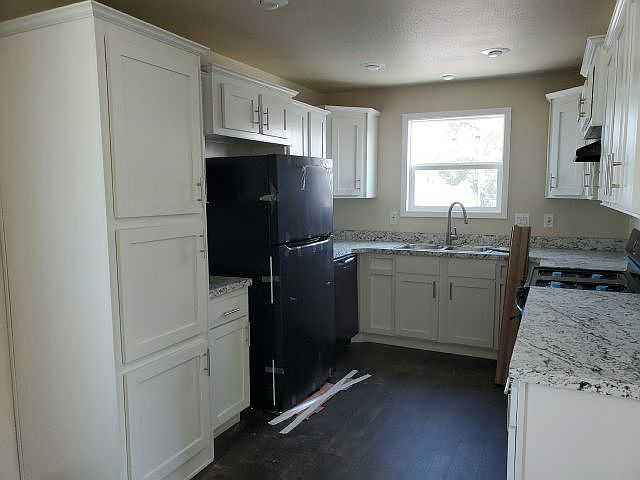 1st image of 2038 Palm St Space 121