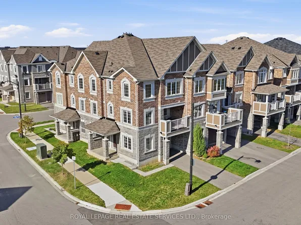 998 Balsam Ct, Milton, ON L9E 1R5