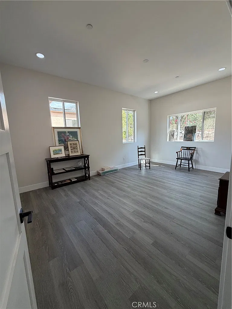 2 bed, 1300 sqft, $3,400 — Photo 4