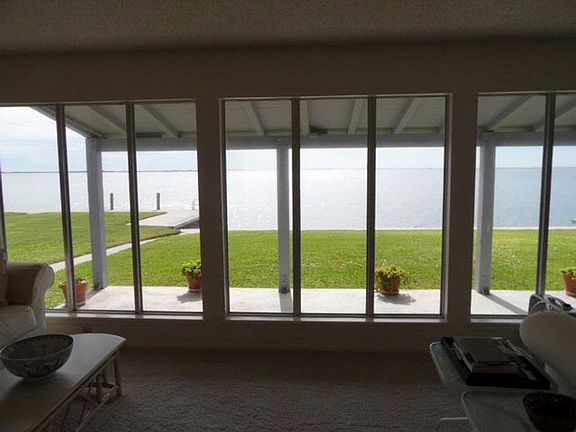 2nd image of 123 Ocean Dr