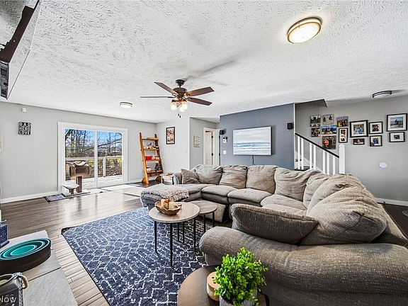 2nd image of 2850 S Ridge Rd