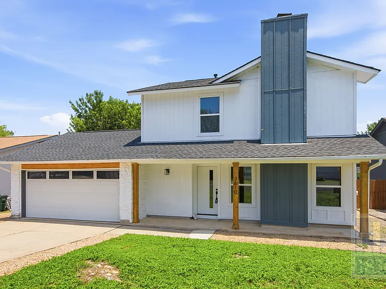 3610 Alexandria Dr — Photo 1