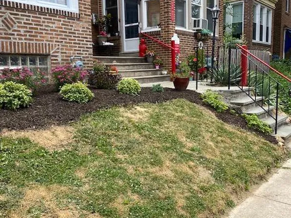 1 1/2 W Athens Ave, Ardmore, PA 19003