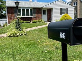 232 Summer Ave, Horsham, PA 19044