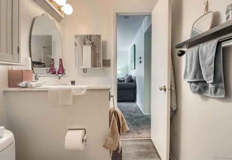 2515 S Sheridan Blvd #20 — Photo 22