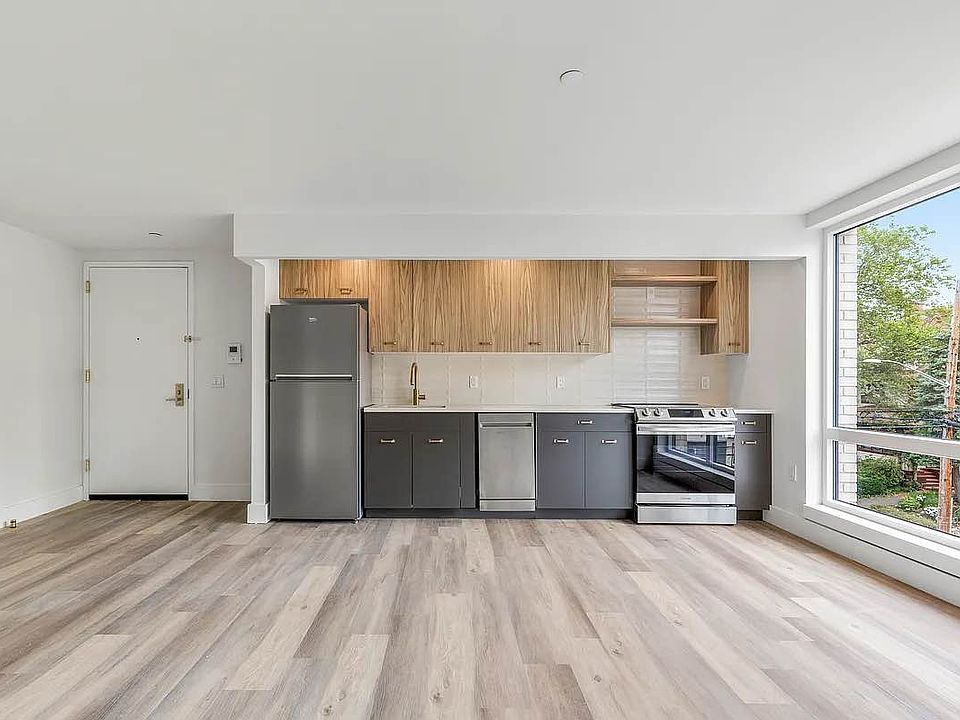 1st image of 3333 Giles Pl #112A