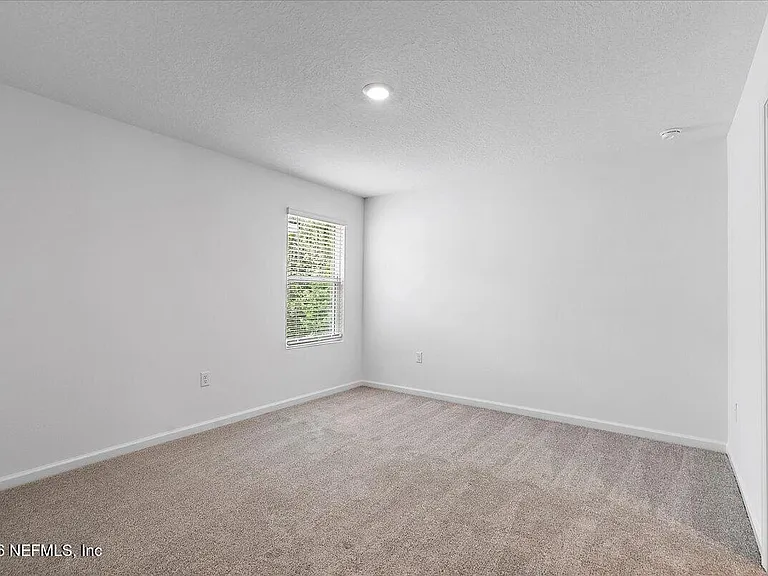 14220 Epply Dr — Photo 6