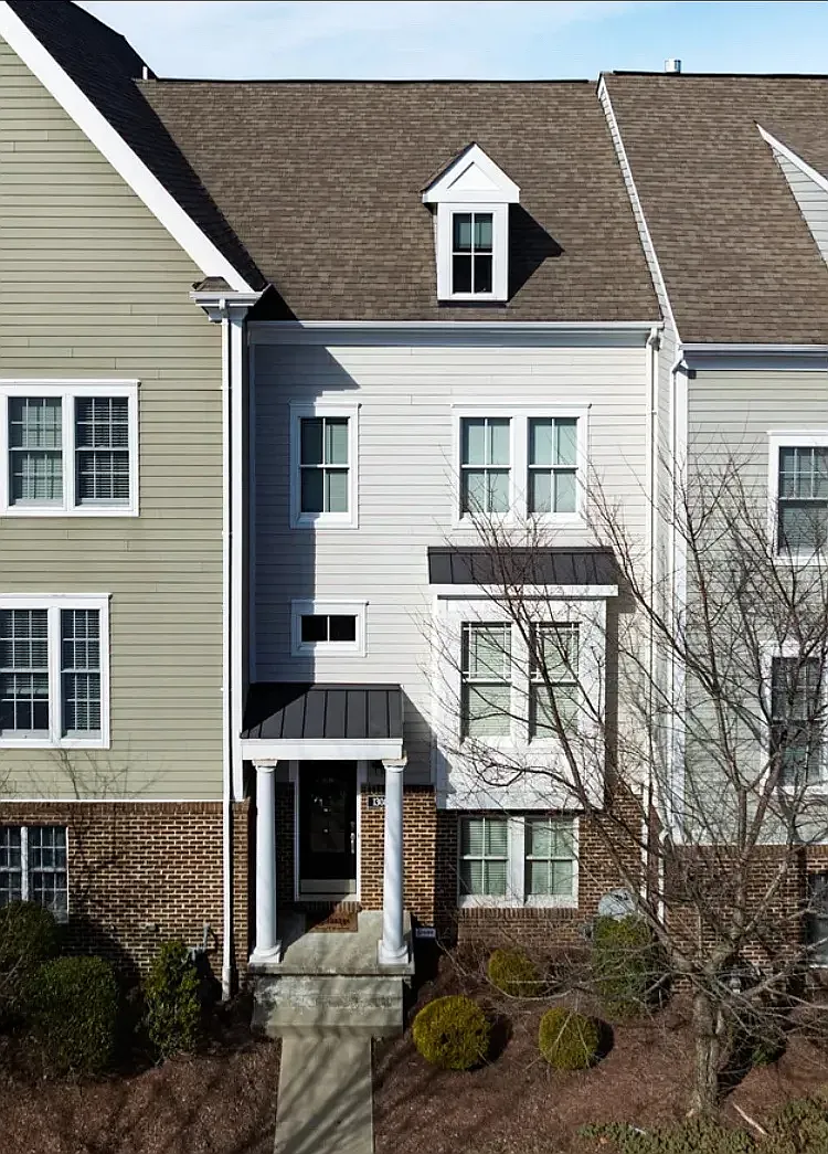 4 bed, 3.5 bath, 1786 sqft, $2,850 — Photo 2