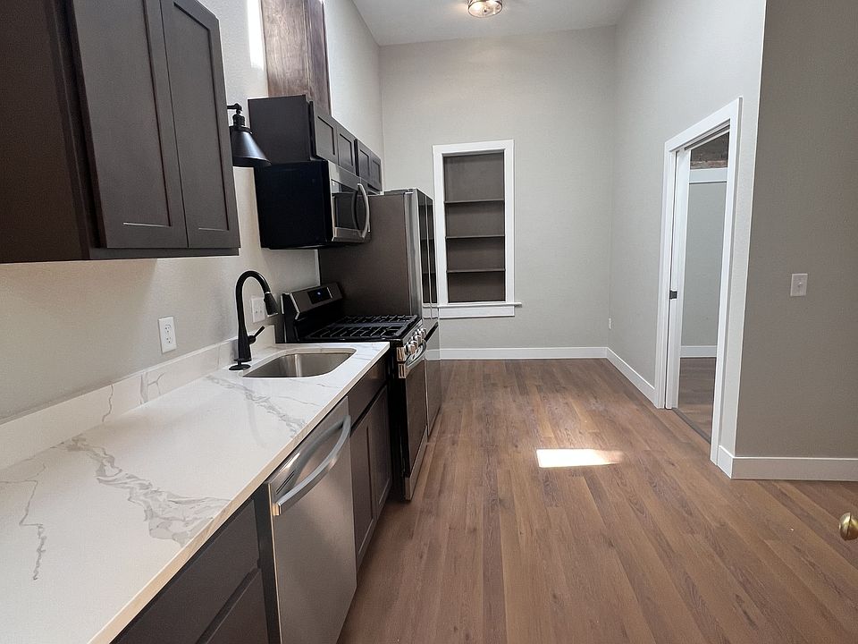 kitchen/dining/living