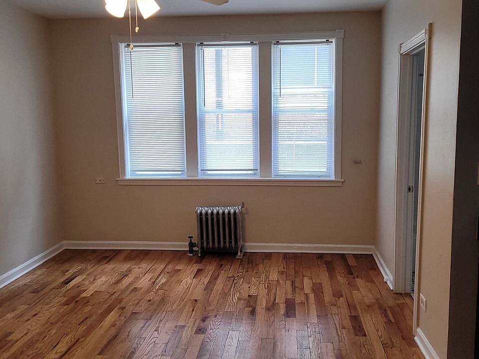 1st image of 1333 W Birchwood Ave #102
