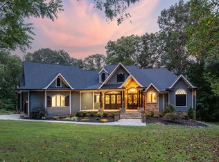 74 Pine Lake Rd, Summertown, TN 38483