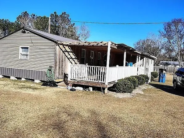 1670 Astoria Rd, Waycross, GA 31503