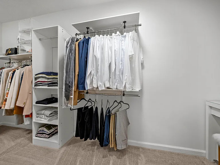 4016 Kenesaw Dr — Photo 36