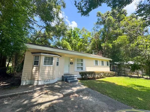 1614 Mayhew St, Tallahassee, FL 32304