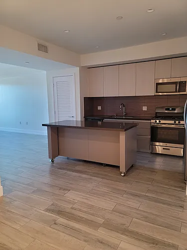 Floor plan 1 bed 1 bath