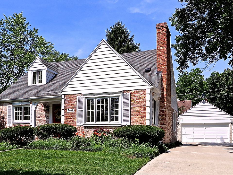 1st image of 2403 Roanoke Ave