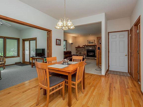 5th image of 4312 Woodsmill Ct NE
