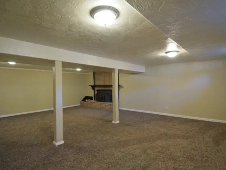 290 Lincoln Dr — Photo 7