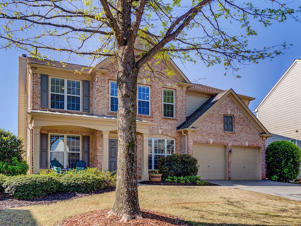 1st image of 526 Papillion Trce