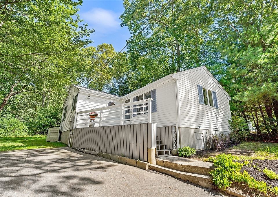 1st image of 63 Briggs Ave