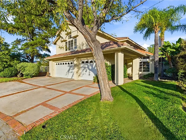 28360 Easton Ln — Photo 3