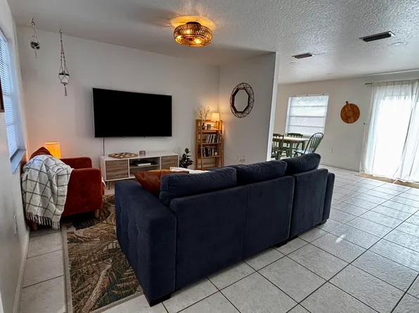 678 Tupelo Dr, Melbourne, FL 32935