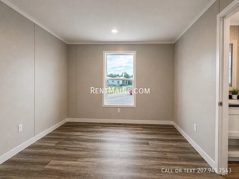 194 F St — Photo 5