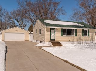 11416 Palm St NW, Coon Rapids, MN 55448