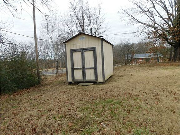 5th image of 204 Linden Hwy