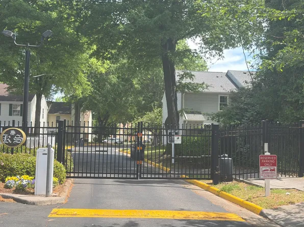 37 S Gawain Way, Hampton, VA 23669