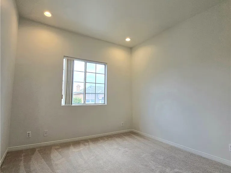 8219 Somerset Pl — Photo 24