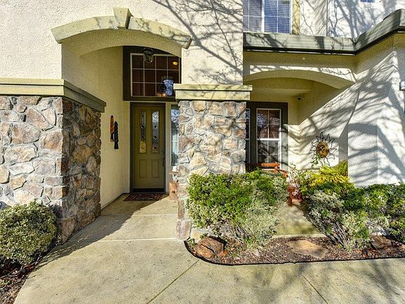 2nd image of 2020 King Pine Dr