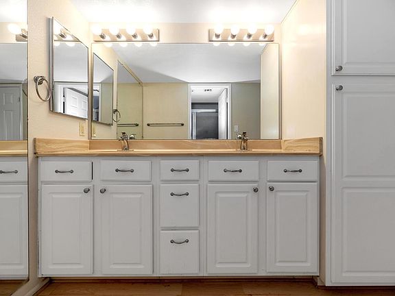 5th image of 12222 N Paradise Village Pkwy S #423A