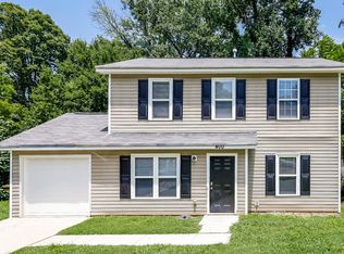 400 Sleepy Hollow Rd, Charlotte, NC 28217