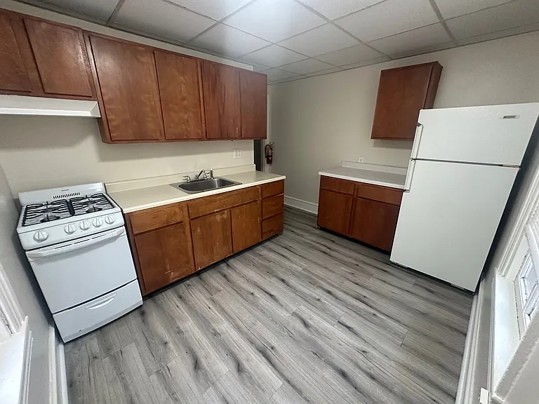443 Landing St #B2 — Photo 3