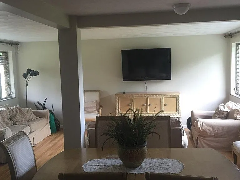 1045 Lakeview Dr — Photo 5