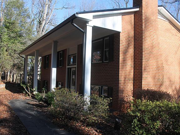 3rd image of 116 Autumn Cir
