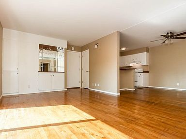 8221 Santa Fe Dr APT 8, Overland Park, KS 66204 | Zillow