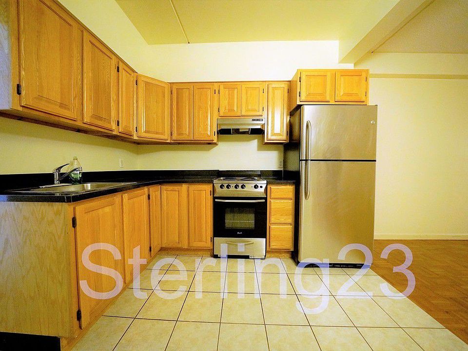1st image of 2566 12th St APT 1E