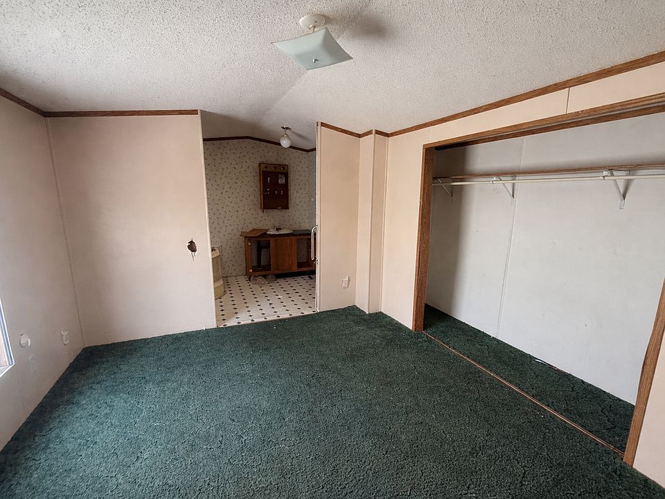 1st image of 11 Jacob Ln #11