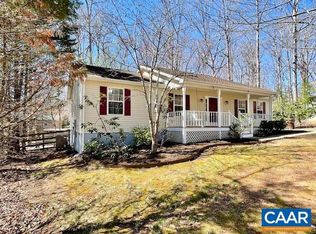 4 James River Rd, Palmyra, VA 22963