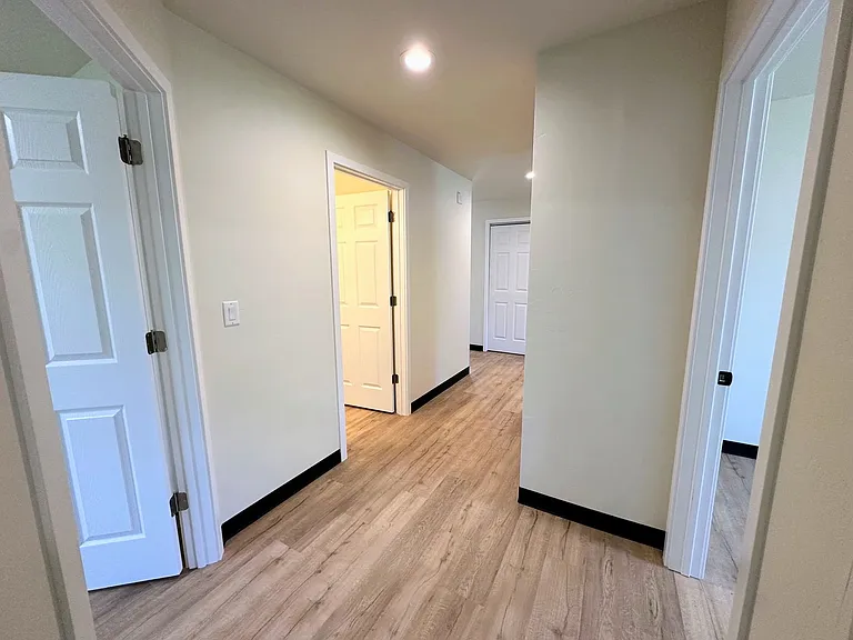 1201-1203 Atrium Ct — Photo 26