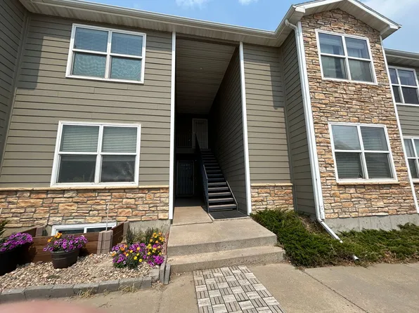 2220 1st St W Unit 203, Dickinson, ND 58601