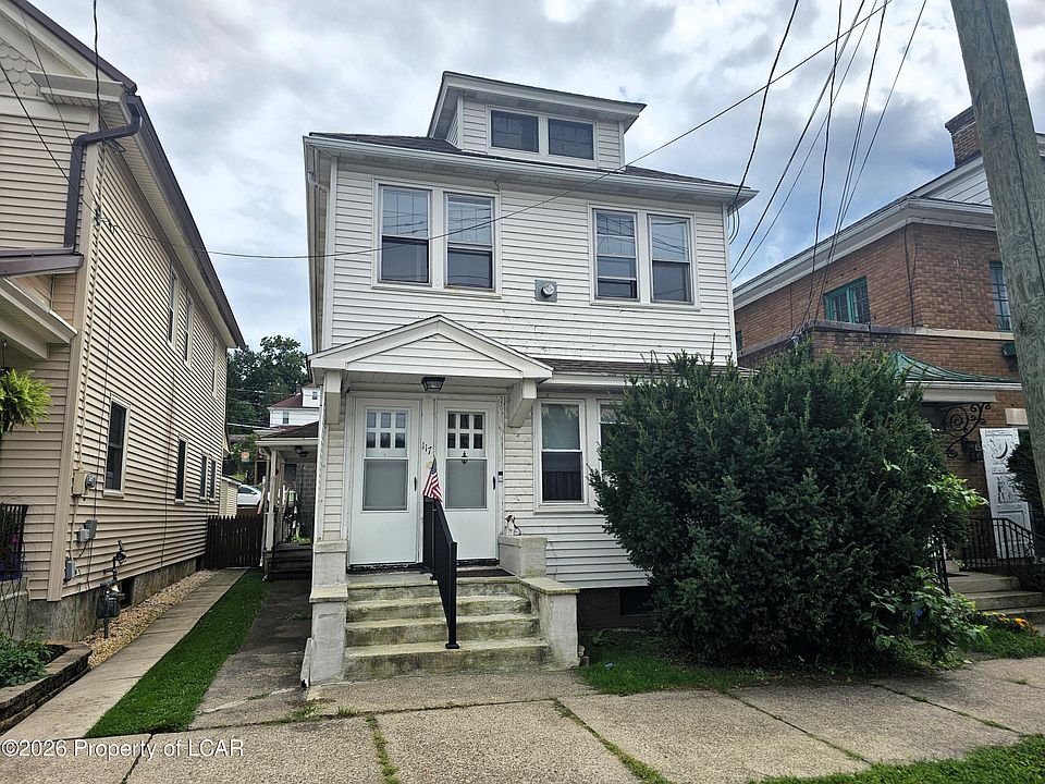 1st image of 117 E Green St