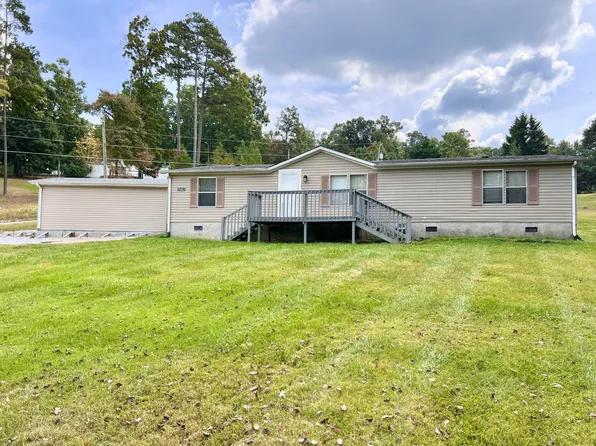 5206 Hickory Woods Rd, Strawberry Plains, TN 37871